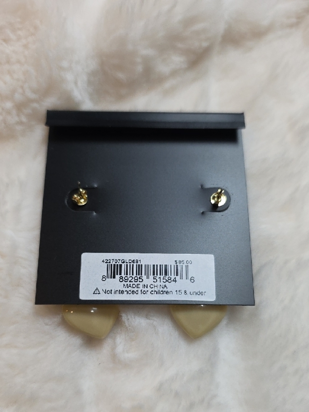 Gold-Tone Chain Heart Drop Earrings in Cream - Picture 2 of 3